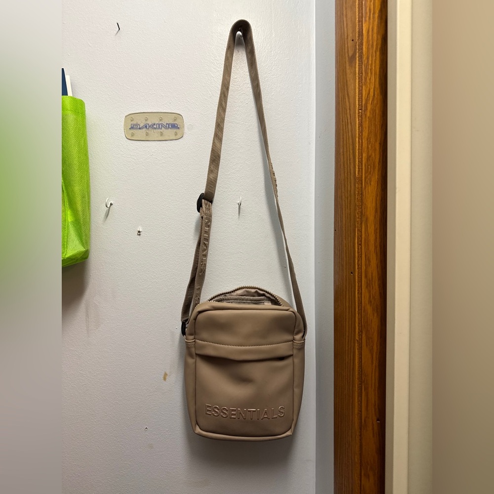 COPY - Essentials Fear of God crossbody